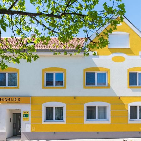 Pension & Weingut Storchenblick 일미츠 외부 사진